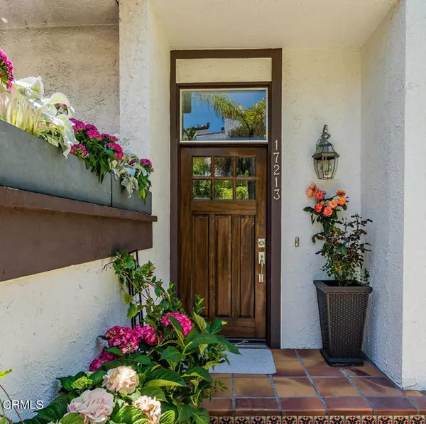 Pacific Palisades, CA 90272,17213 Palisades CIR