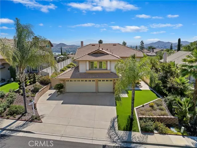 3 Del Pizzoli, Lake Elsinore, CA 92532