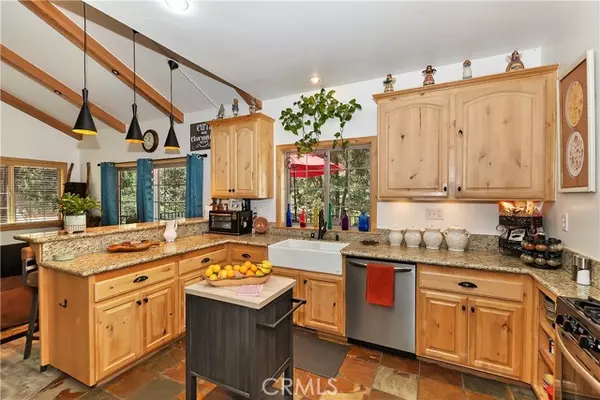 Arrowbear, CA 92382,32758 Badger LN