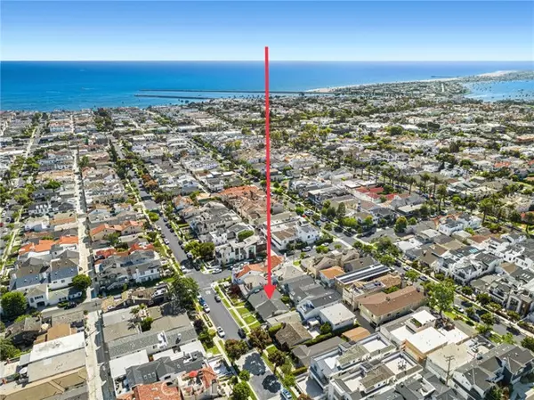 Corona Del Mar, CA 92625,705 Narcissus AVE