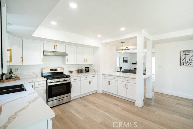 18571 Woodwind LN, Anaheim, CA 92807
