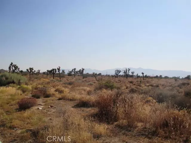 0 Columbine RD, Oak Hills, CA 92344