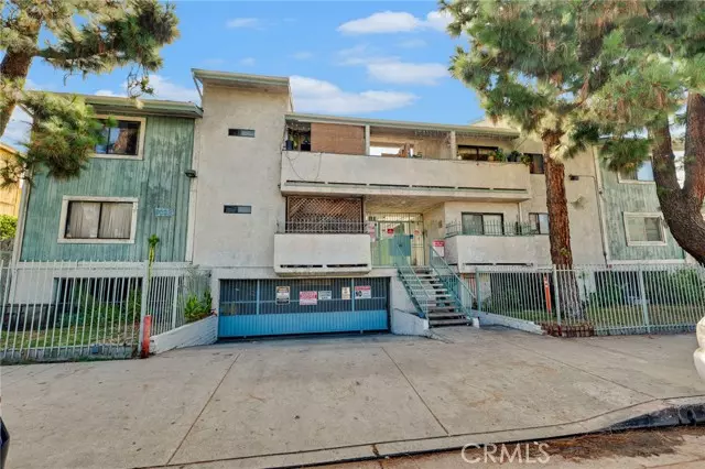 9038 Orion AVE 103, North Hills, CA 91343