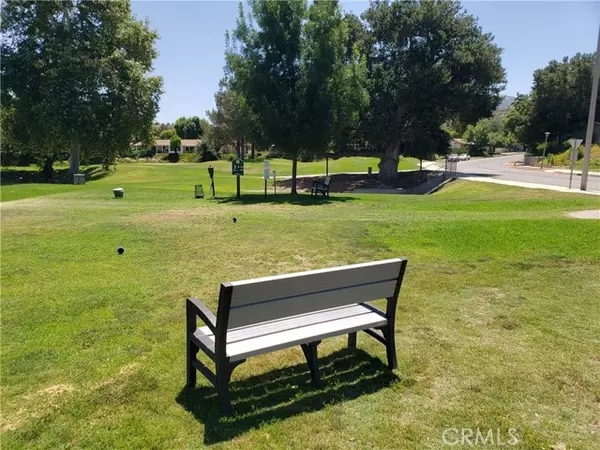 Newhall, CA 91321,26800 Oak Garden CT