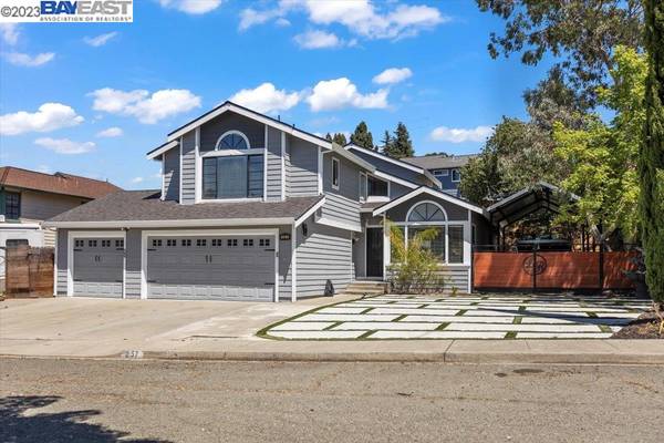 257 Valley Oak Ln, Vallejo, CA 94591