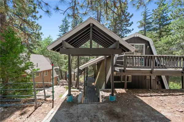 Arrowbear, CA 92382,2404 Oak DR