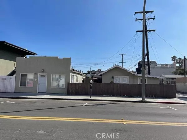 216 Walnut AVE, Huntington Beach, CA 92648