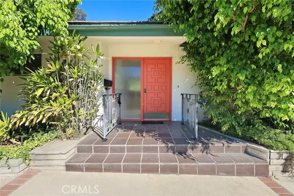 San Marino, CA 91108,2350 Ridgeway RD