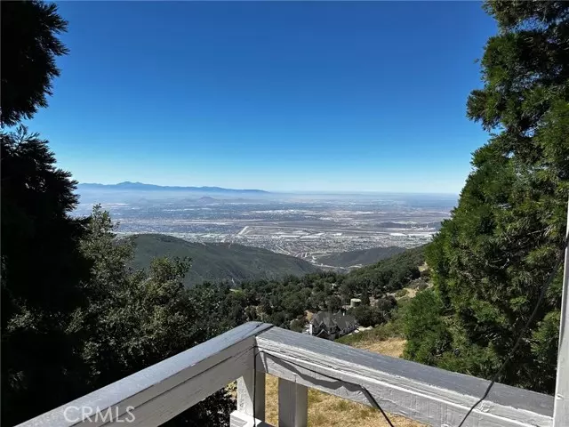 23049 Valley View DR, Crestline, CA 92325