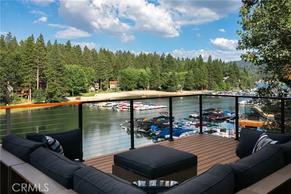 27615 Meadow Bay DR, Lake Arrowhead, CA 92352