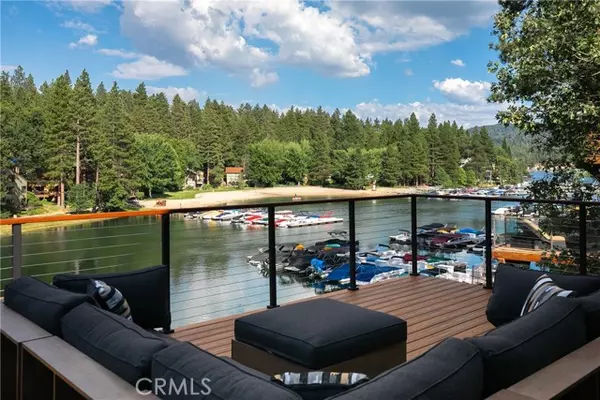 27615 Meadow Bay DR, Lake Arrowhead, CA 92352