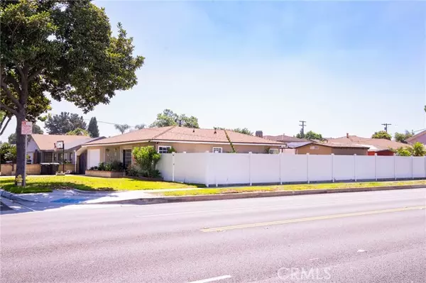 Bellflower, CA 90706,9404 Darnell ST