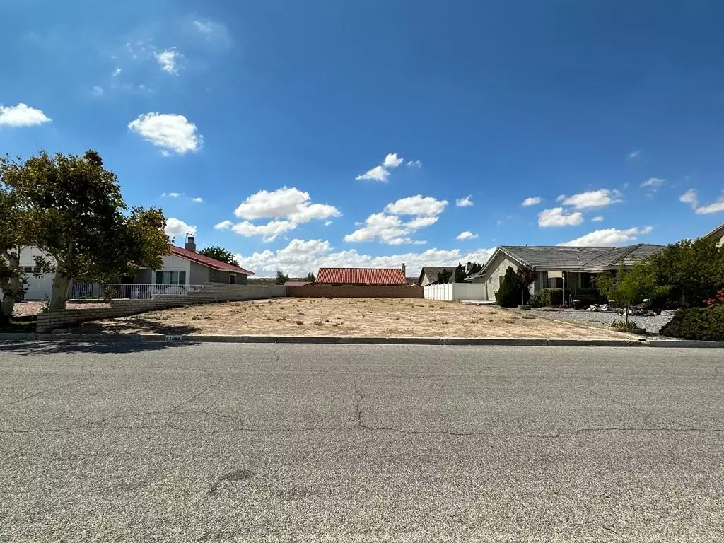 Helendale, CA 92342,27044 Pirateer LN