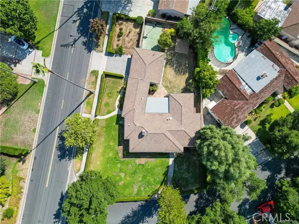 San Marino, CA 91108,1700 Sharon PL