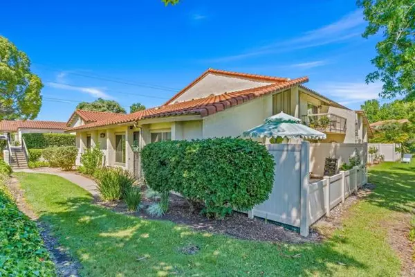 1986 FAIRLEE DR, Encinitas, CA 92024