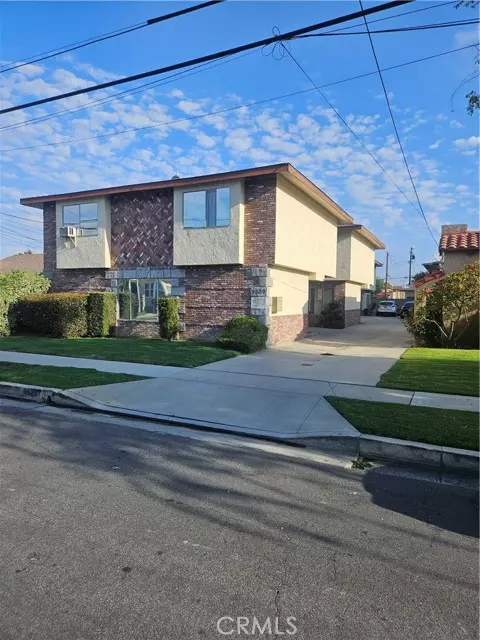 Bellflower, CA 90706,9529 Olive ST