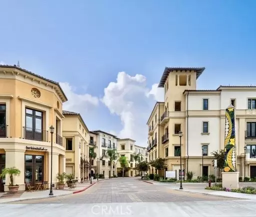 Calabasas, CA 91302,23500 Park Sorrento E21