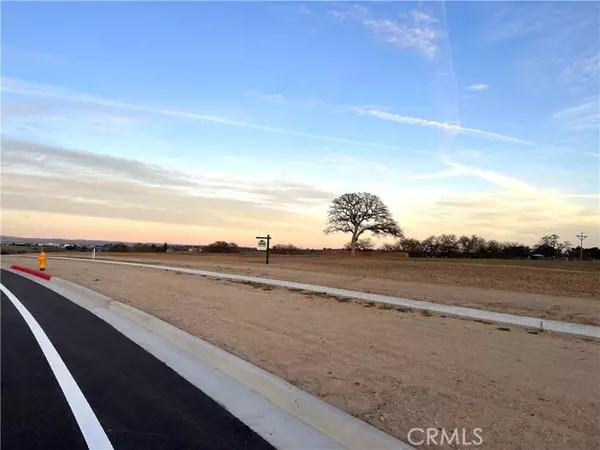 Paso Robles, CA 93446,0 Wisteria LN