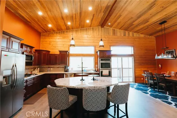 Big Bear Lake, CA 92315,42372 Eagle Ridge Dr