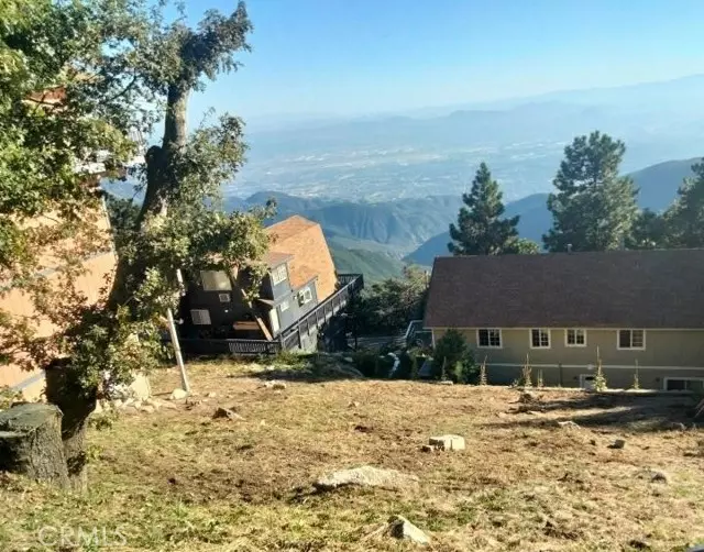 25132 Grandview DR, Crestline, CA 92325