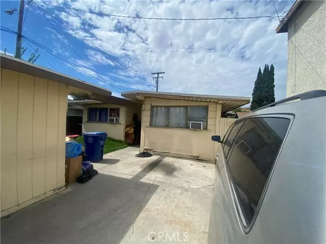 6211 California AVE, Bell, CA 90201