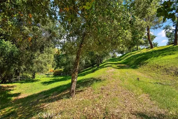 Glendora, CA 91741,840 Wick LN