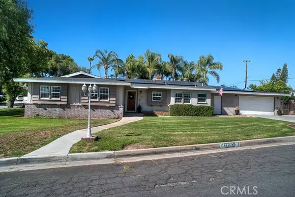 Grand Terrace, CA 92313,22662 Arliss DR