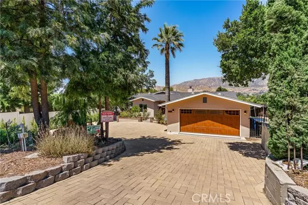 Sunland, CA 91040,8833 Yates ST