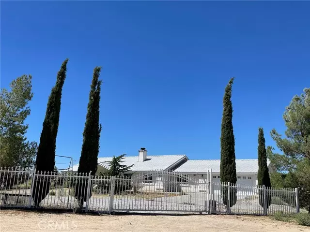 4664 Del Rosa RD, Phelan, CA 92371