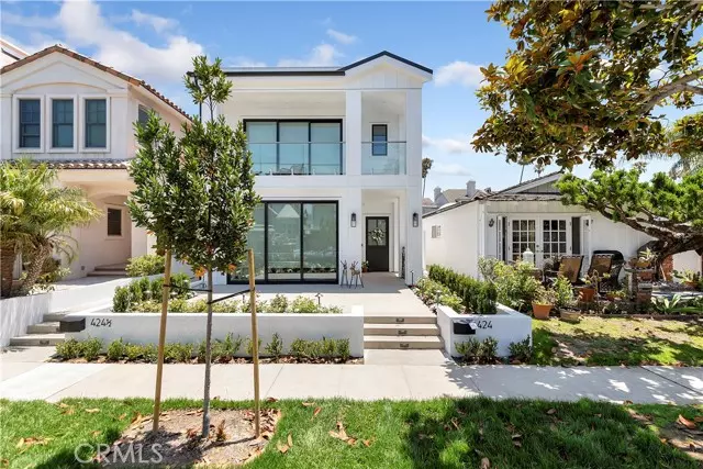 424 Fernleaf AVE, Corona Del Mar, CA 92625