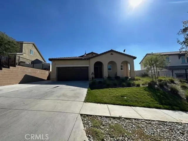 271 Tanglewood DR, Calimesa, CA 92320