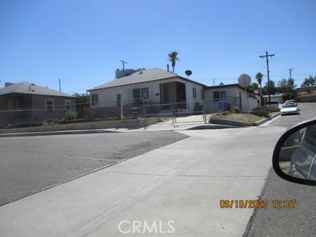 860 Flora ST, Barstow, CA 92311