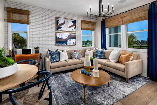 Santa Fe Springs, CA 90670,11753 Florence AVE 6