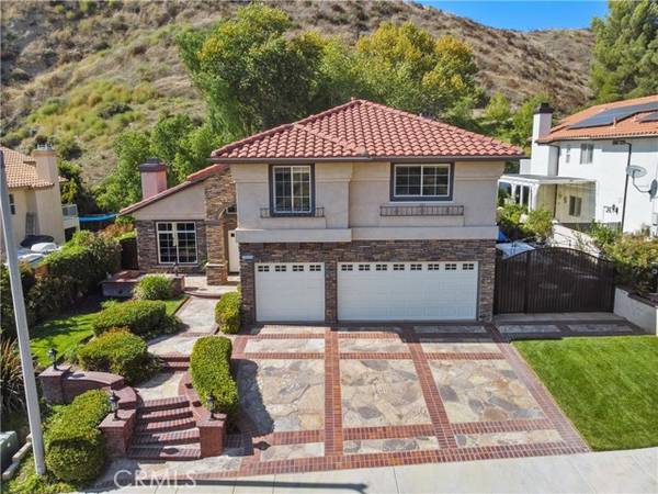 28811 Park Woodland PL, Saugus, CA 91390