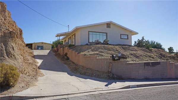 160 W Grace ST, Barstow, CA 92311