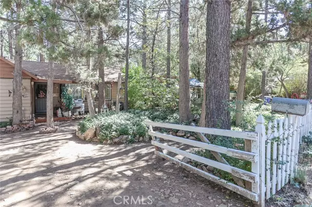 367 Leonard LN, Sugarloaf, CA 92386