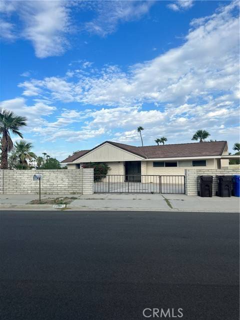 2480 N Aurora DR, Palm Springs, CA 92262