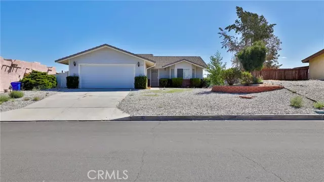 26499 Topsail LN, Helendale, CA 92342