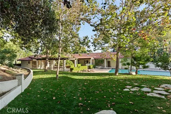 La Canada Flintridge, CA 91011,5260 Vista Miguel DR