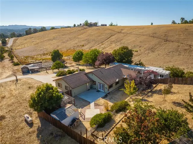 3320 E Highway 41, Templeton, CA 93465