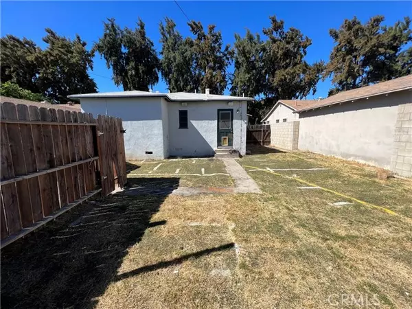 Reseda, CA 91335,6942 Baird AVE