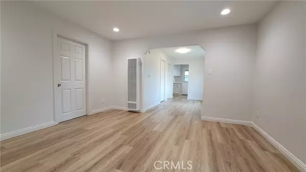 Hawaiian Gardens, CA 90716,12452 221st ST