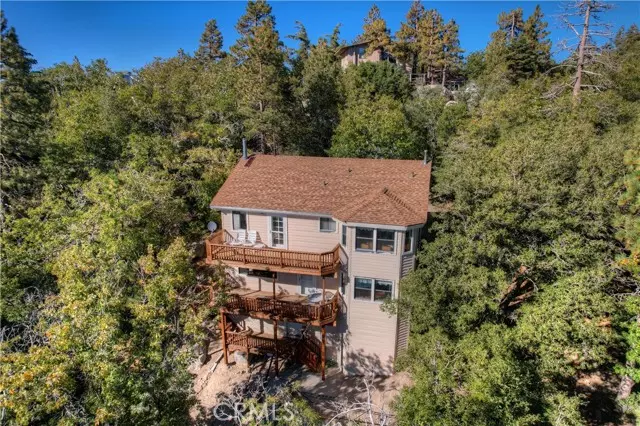 33000 Juniper LN, Green Valley Lake, CA 92341