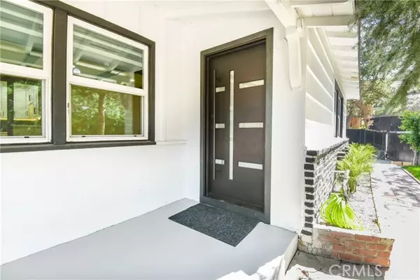 Sunland, CA 91040,10260 Willow Springs LN