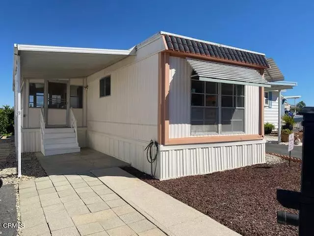 14 Ortega DR 14, Newbury Park, CA 91320