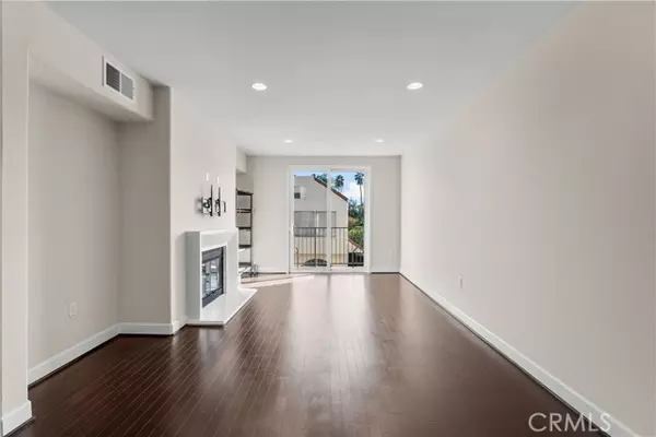 Sherman Oaks, CA 91401,14412 Killion ST 306