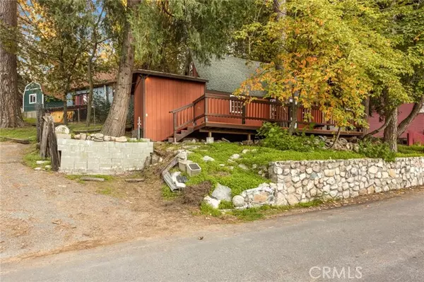 Crestline, CA 92325,23063 Sycamore LN