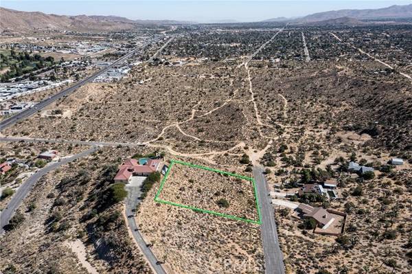 4444 Navajo TRL, Yucca Valley, CA 92284