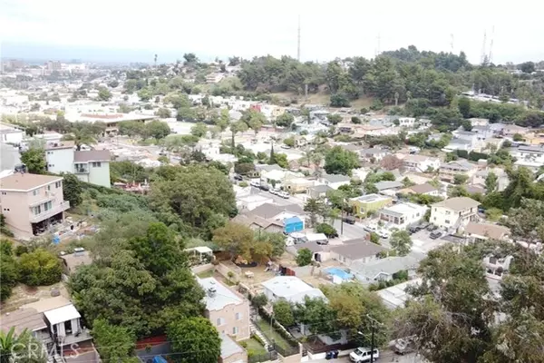 Los Angeles, CA 90063,52270110 07 N Bonnie Beach PL