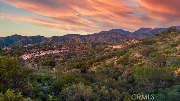 19941 Summit Trail RD, Trabuco Canyon, CA 92679